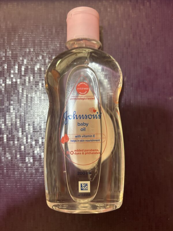 Johnsons baby oil